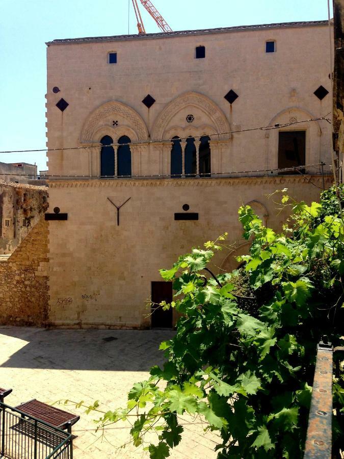 Villa Dimora Montalto,Indipendente Con Terrazzo Privato Syrakus Exterior foto